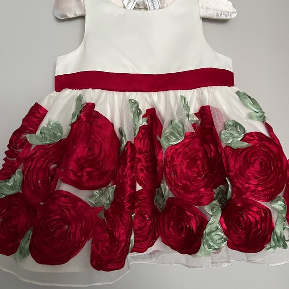 Beautiful baby girl frock.. size 6 months - Picture 9 of 9